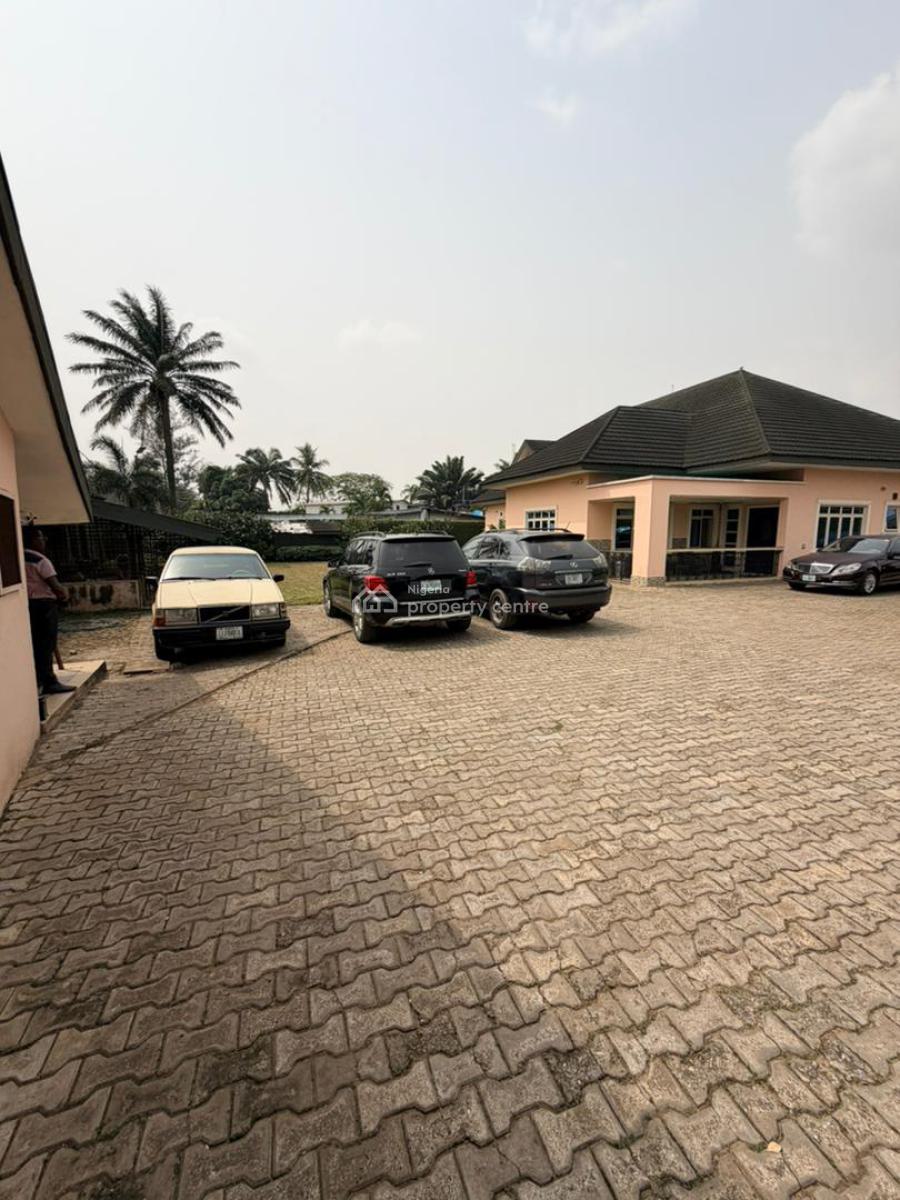 Strategically Located Demolishable House on 1800sqm in Prime Location, Ikeja Gra, Ikeja, Lagos, House for Sale
