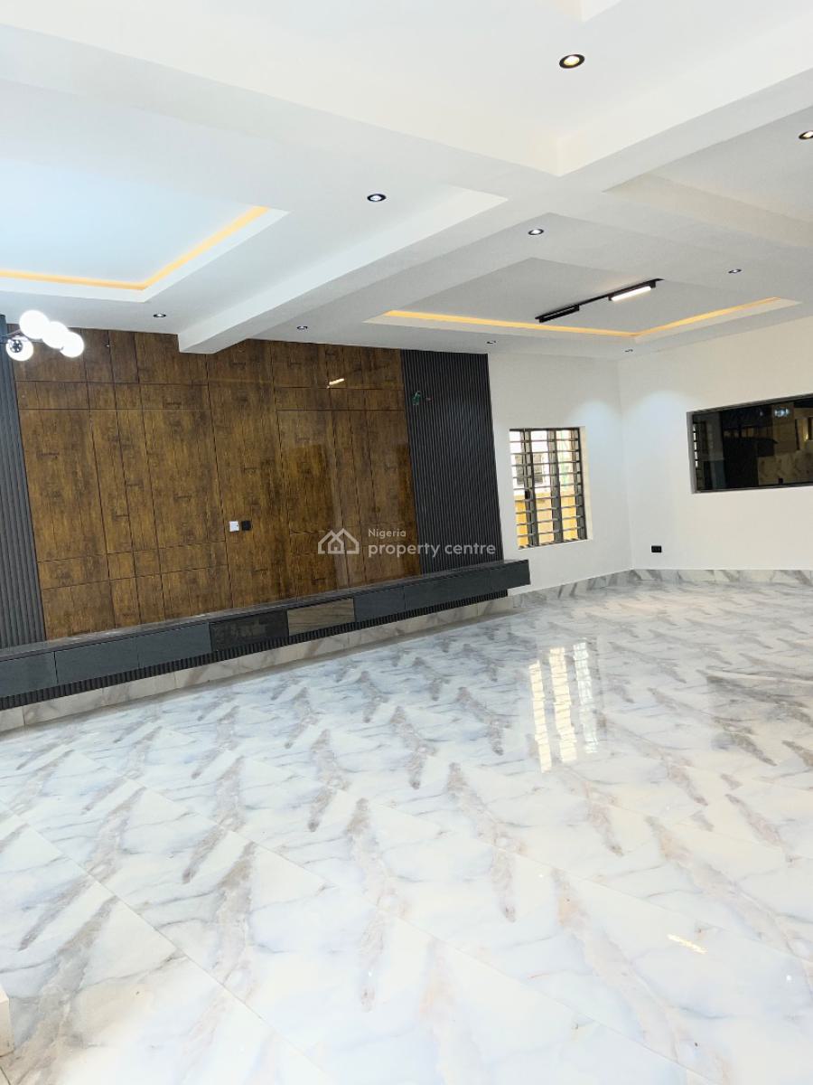 6 Bedroom, Behind Police Headquarters, Cabinet Road, Asaba, Delta, Detached Bungalow for Sale