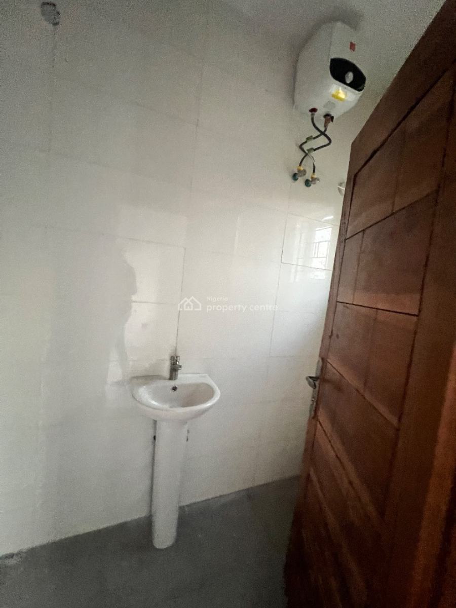 a Brand New 4 Bedroom Duplex, Pepperoni Abraham Adesunya, Lekki Phase 2, Lekki, Lagos, Terraced Duplex for Sale