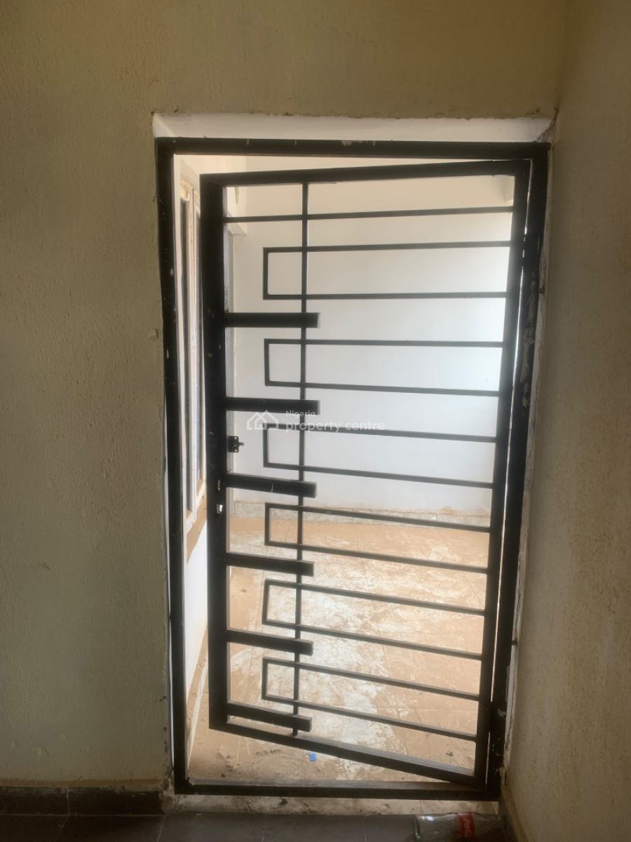 Unique 2 Bedroom Apartment, By Stella Maris, Durumi, Abuja, Flat / Apartment for Sale