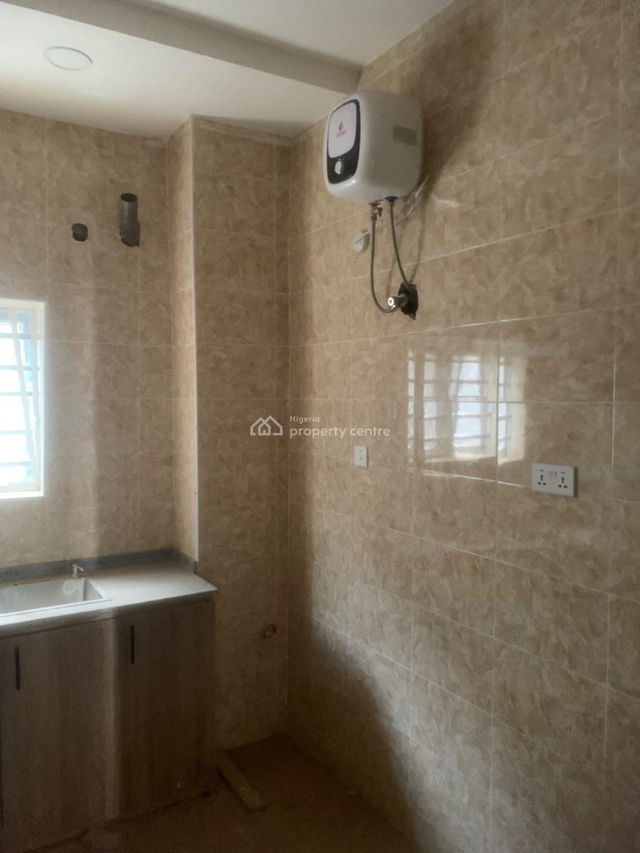 Unique 2 Bedroom Apartment, By Stella Maris, Durumi, Abuja, Flat / Apartment for Sale