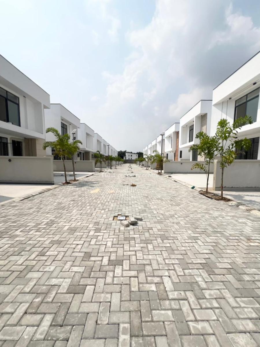 Glamorous 4 Bedroom Fully Detached Duplex(bq & Pool) in Secured Estate, Orchid, Lekki, Lagos, Detached Duplex for Sale