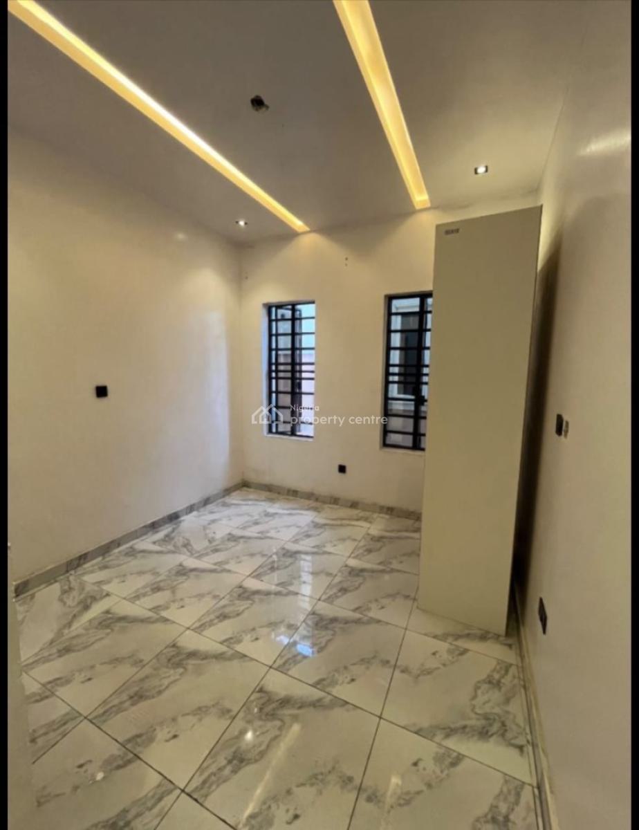 Serviced & Spacious 2-bedroom Apartment, Ikate, Lekki, Lagos, Flat / Apartment for Rent