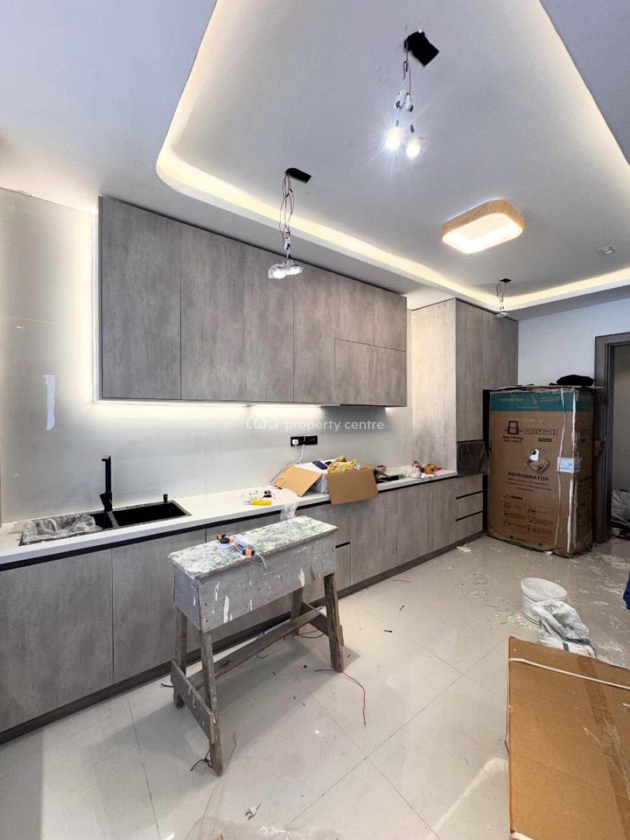 Newly Built 3 Bedroom Apartment, Lekki Phase 1, Lekki, Lagos, Flat / Apartment for Sale