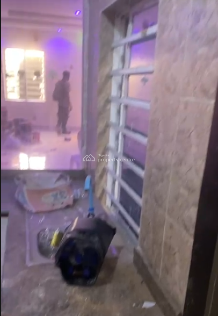 a Well Maintained 2 Bedroom Bungalow, Abraham Adesanya Estate, Lekki Phase 2, Lekki, Lagos, Detached Bungalow for Rent