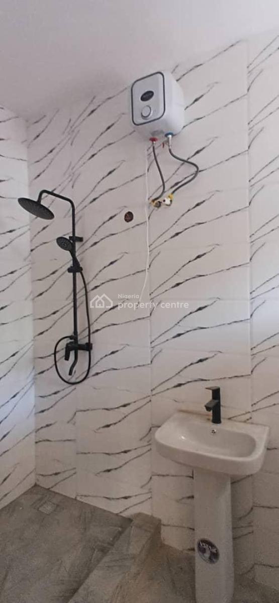2 Bedroom, Gra Phase 2, Magodo, Lagos, Flat / Apartment for Sale