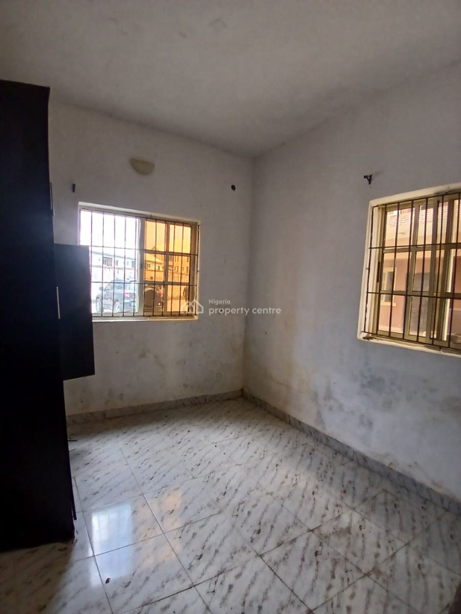 2 Bedroom Flat, Downstairs, Off Badore Road, Badore, Ajah, Lagos, Flat / Apartment for Rent