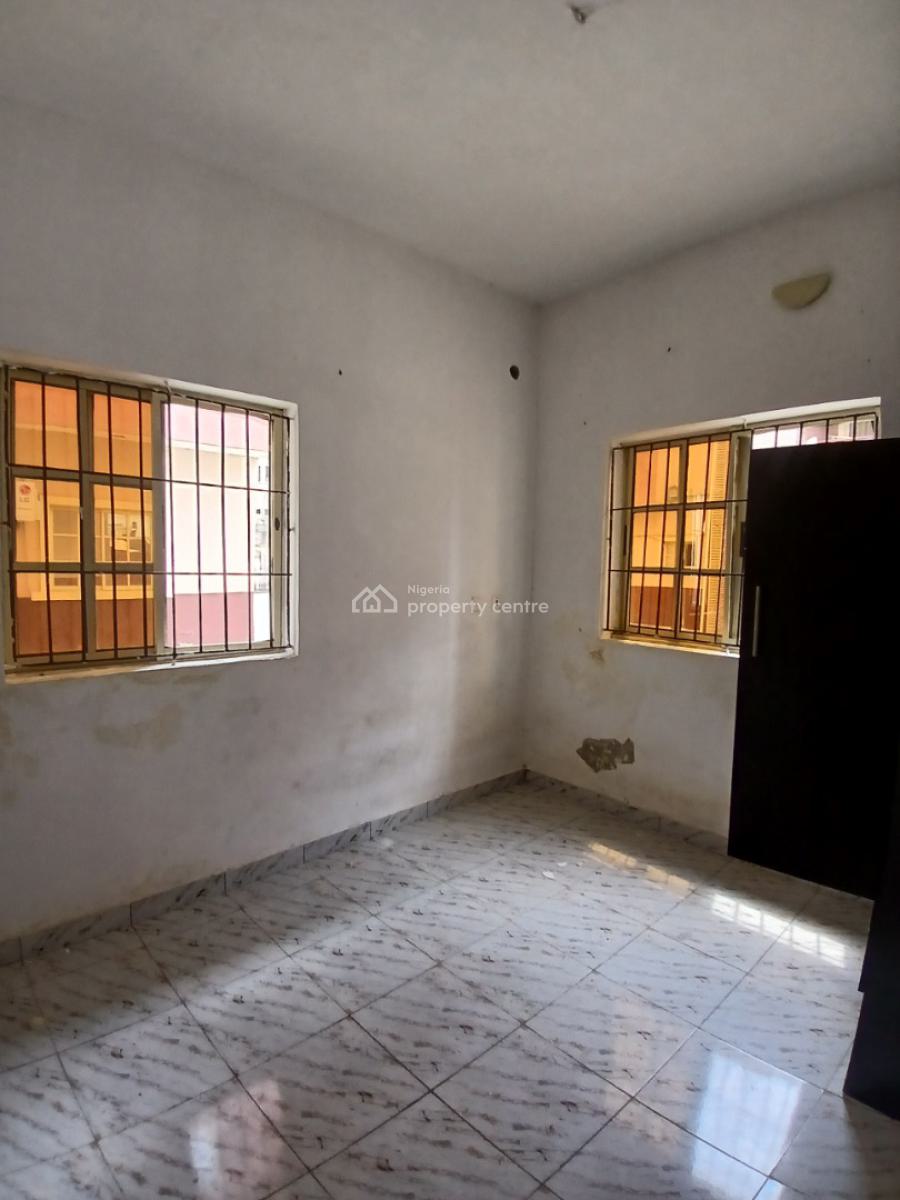 2 Bedroom Flat, Downstairs, Off Badore Road, Badore, Ajah, Lagos, Flat / Apartment for Rent