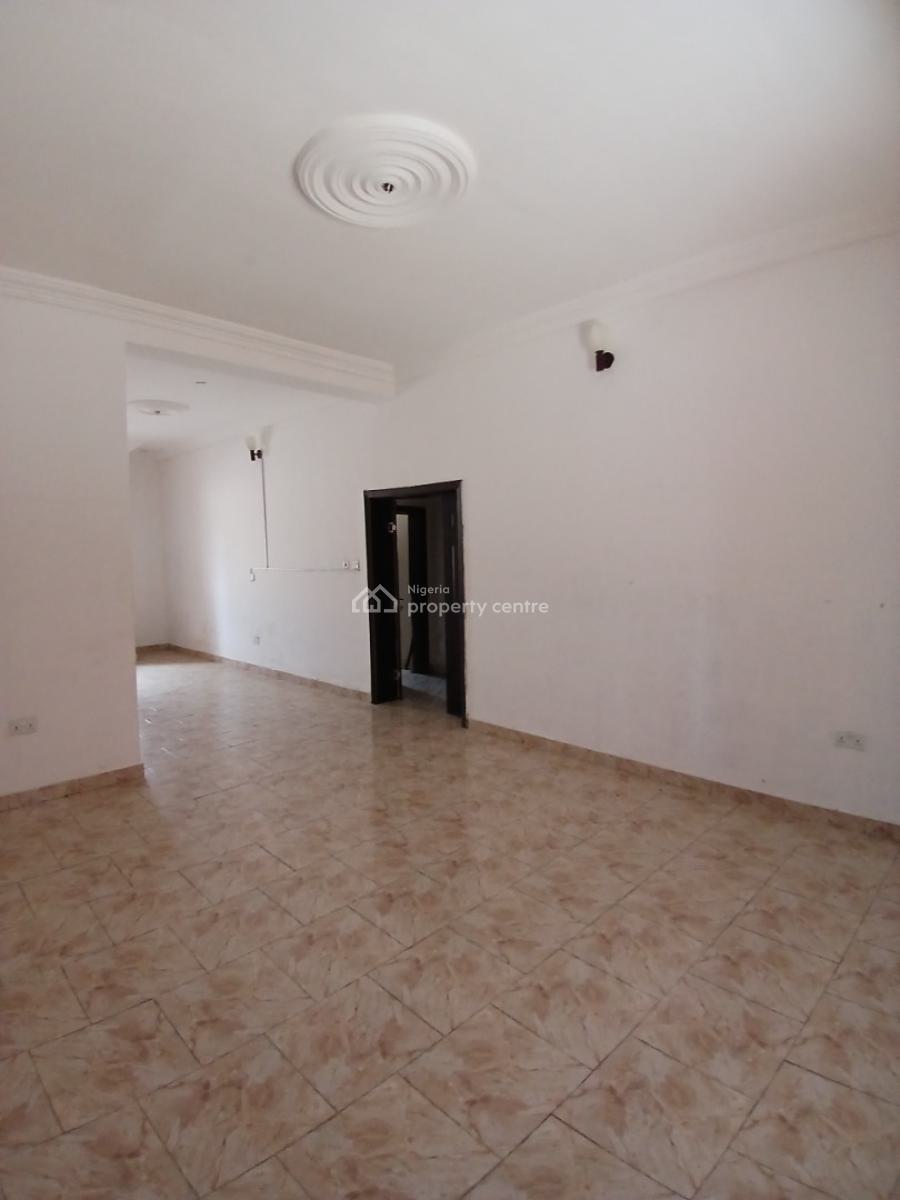 2 Bedroom Flat, Downstairs, Off Badore Road, Badore, Ajah, Lagos, Flat / Apartment for Rent