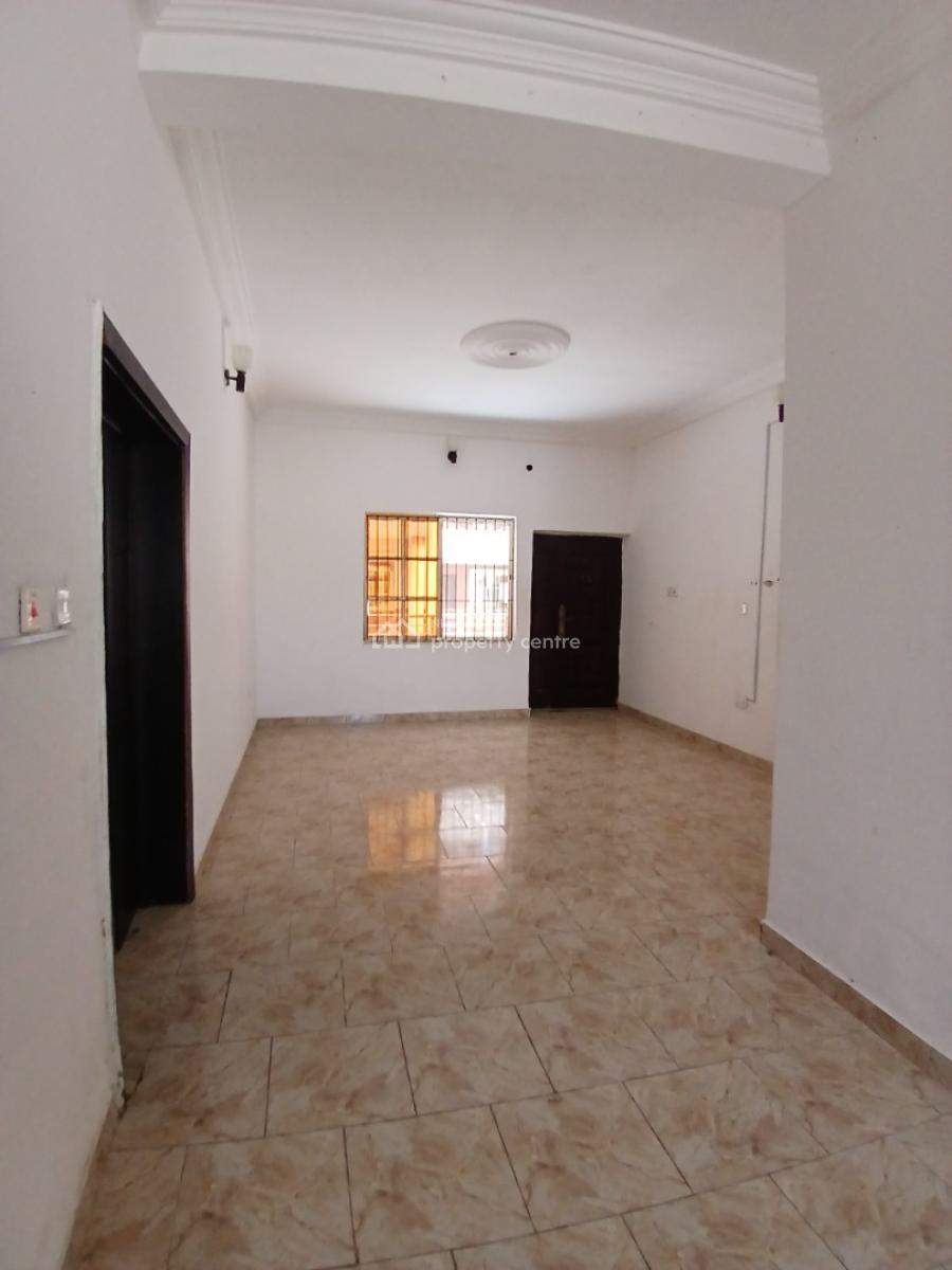 2 Bedroom Flat, Downstairs, Off Badore Road, Badore, Ajah, Lagos, Flat / Apartment for Rent