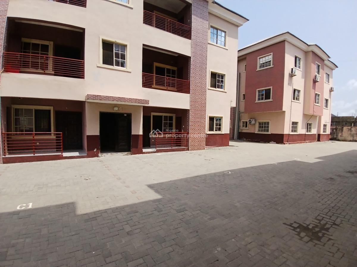 2 Bedroom Flat, Downstairs, Off Badore Road, Badore, Ajah, Lagos, Flat / Apartment for Rent