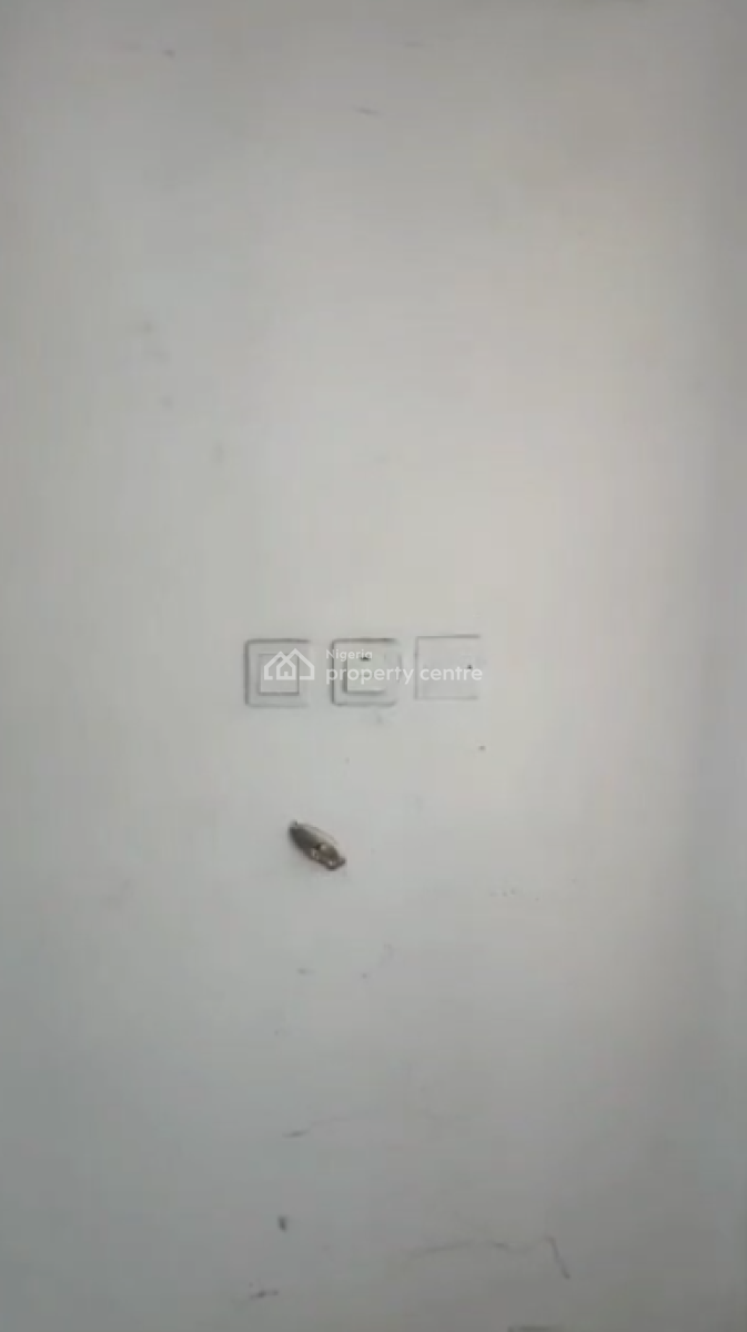 1 Bedroom in a Shared Apt, Orchid Rd, Emcel Gardens, Lekki Phase 2, Lekki, Lagos, Flat / Apartment for Rent