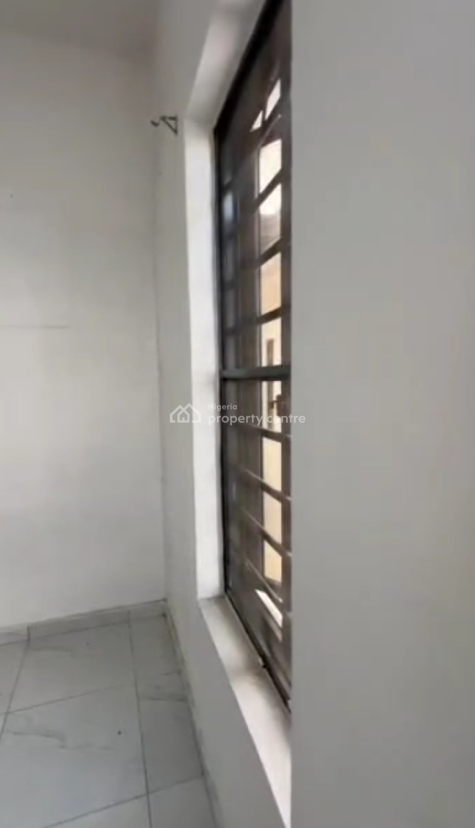 1 Bedroom in a Shared Apt, Orchid Rd, Emcel Gardens, Lekki Phase 2, Lekki, Lagos, Flat / Apartment for Rent