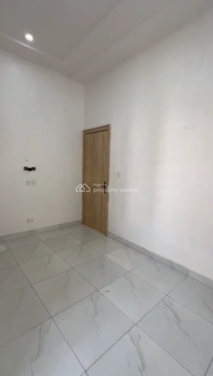 1 Bedroom in a Shared Apt, Orchid Rd, Emcel Gardens, Lekki Phase 2, Lekki, Lagos, Flat / Apartment for Rent