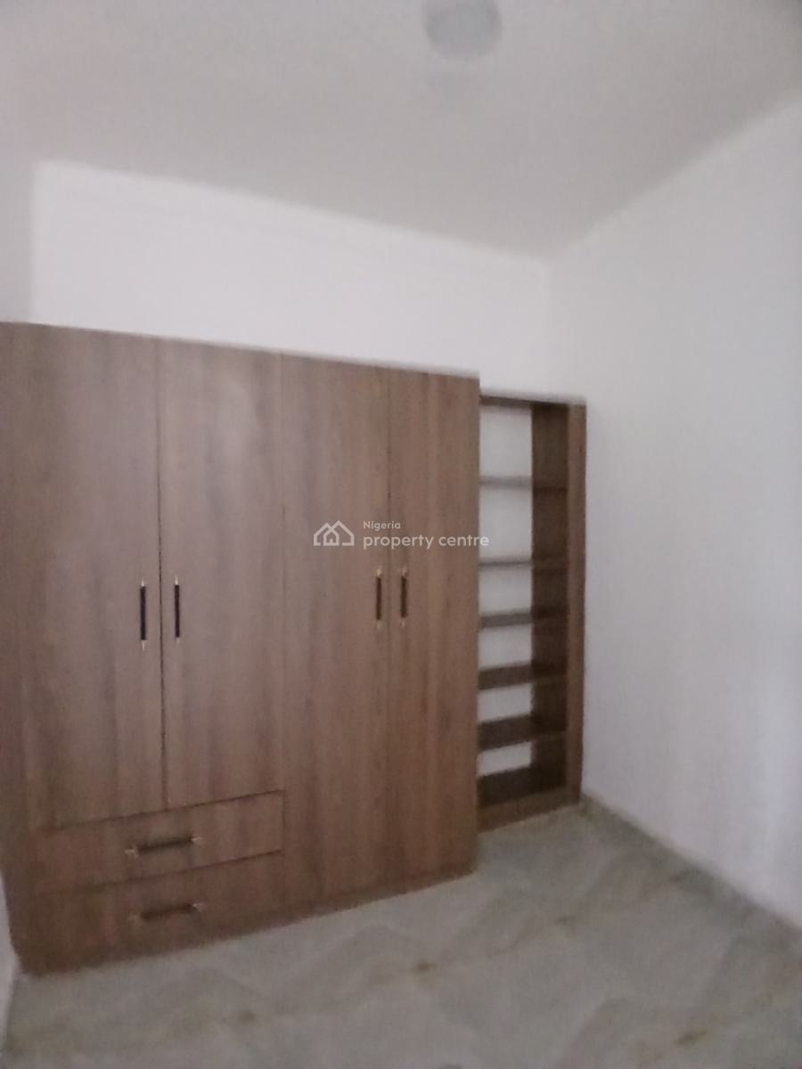 New and Serviced 4 Bedroom En-suite Townhouse with 1 Room Bq, Lekki Phase 1, Lekki, Lagos, Terraced Duplex for Rent