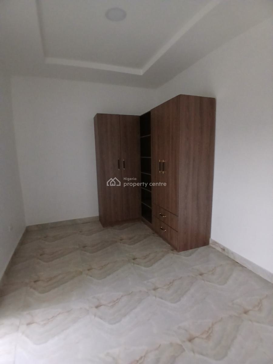 New and Serviced 4 Bedroom En-suite Townhouse with 1 Room Bq, Lekki Phase 1, Lekki, Lagos, Terraced Duplex for Rent