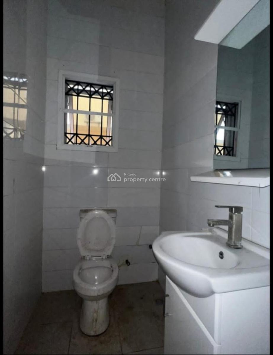 Serviced 1 Bedroom En-suite Mini Flat with an Open Plan Fitted, Chevron Axis, Lekki, Lagos, Mini Flat (room and Parlour) for Rent