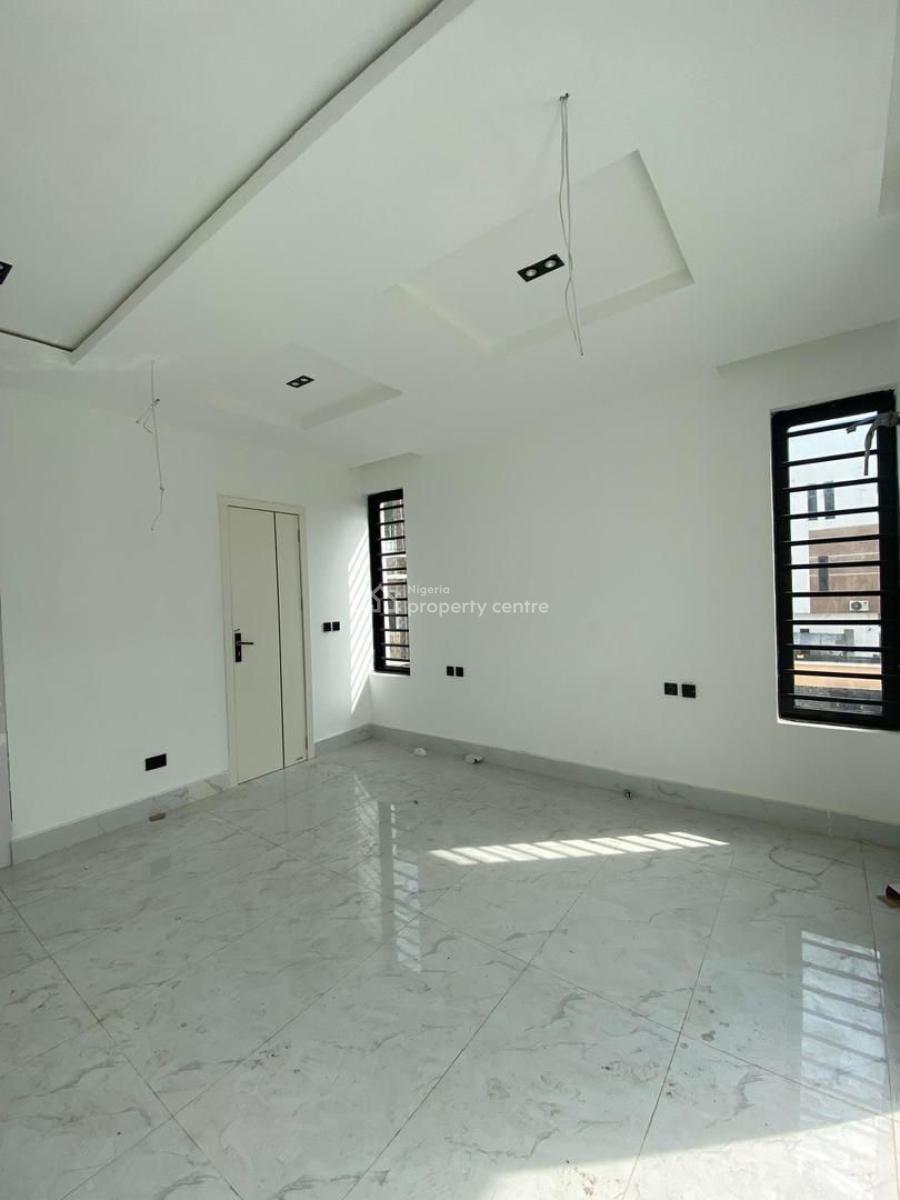 Luxury 2 Bedroom Apartment + Swimming Pool, Lekki Phase 1, Lekki, Lagos, Flat / Apartment for Sale