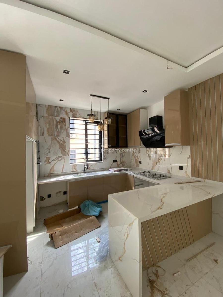 Luxury 2 Bedroom Apartment + Swimming Pool, Lekki Phase 1, Lekki, Lagos, Flat / Apartment for Sale