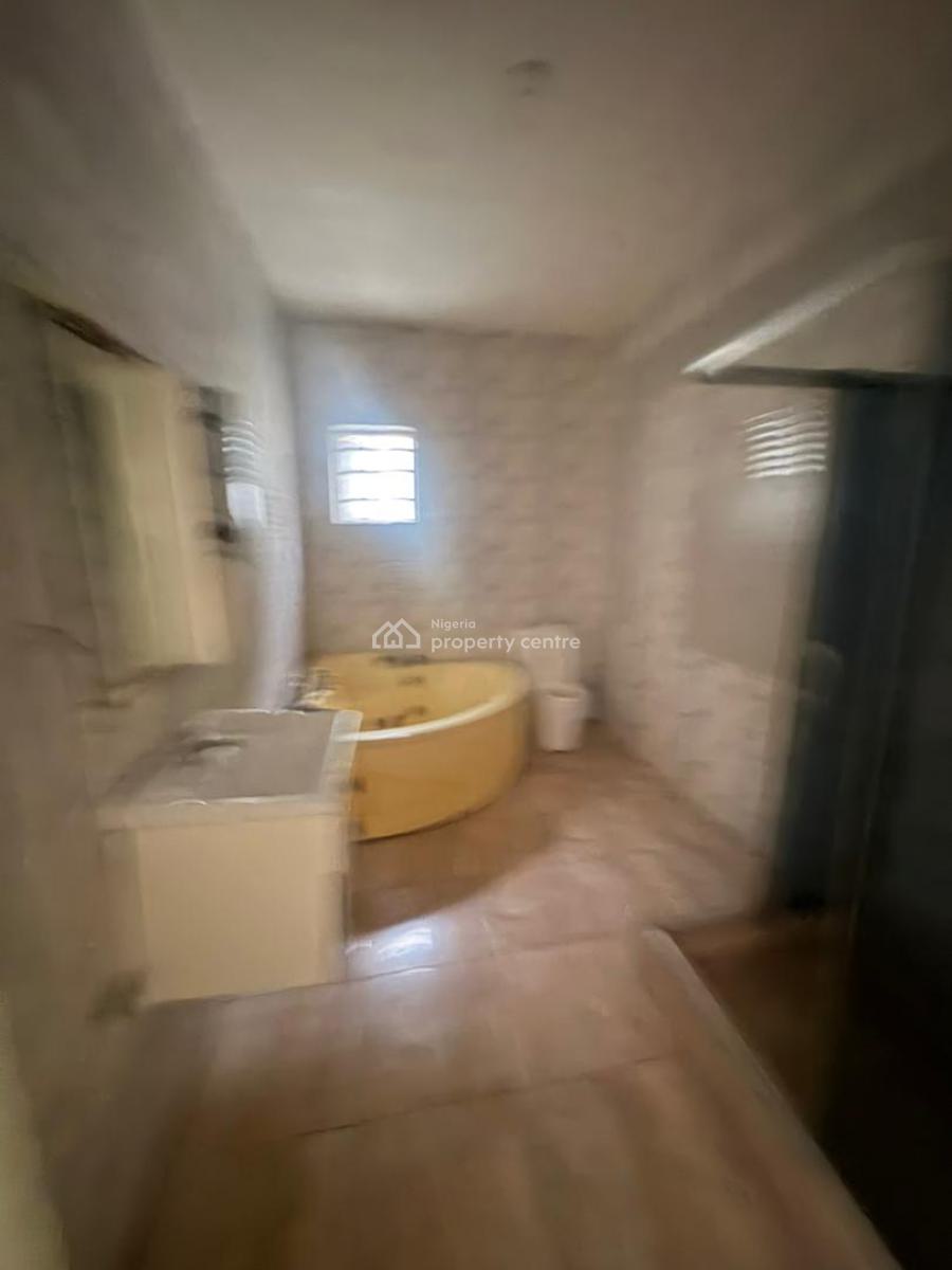 Master Bedroom in a Shared Apartment, Ikota Villa Estate, Lekki, Lagos, Self Contain (single Rooms) for Rent