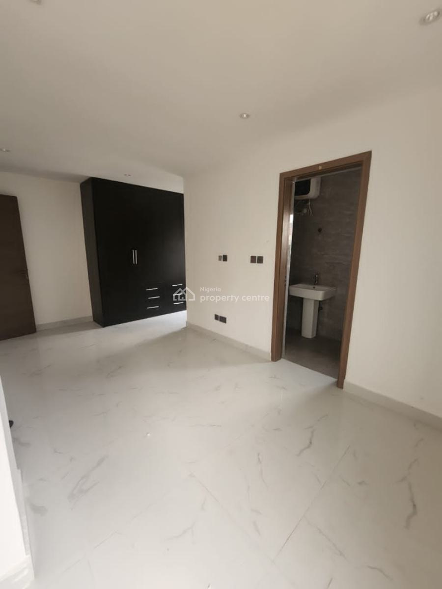 Serviced 2 Bedroom Flat with Fitted Kitchen, Ensuite Rooms, Ample Park, Ikoyi, Lagos, Flat / Apartment for Rent