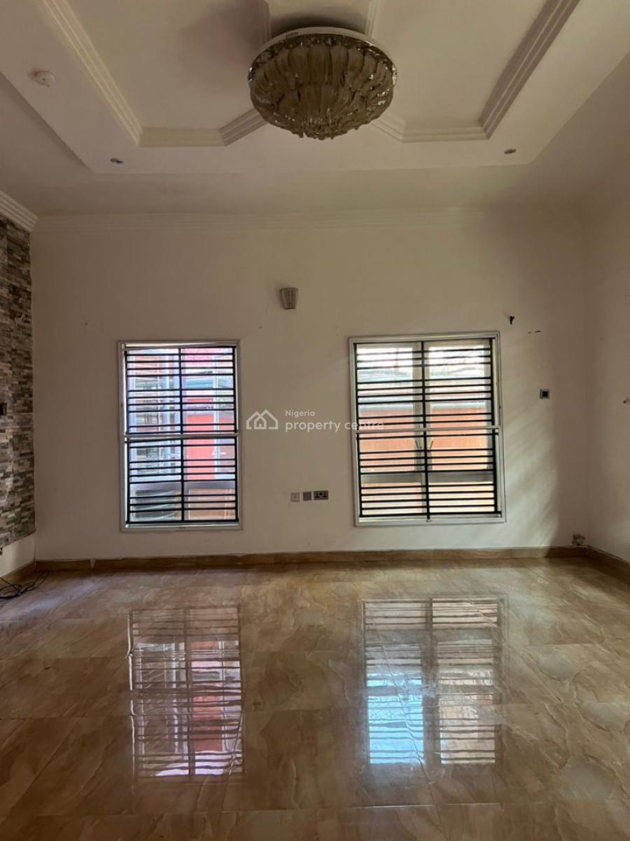 Massive Studio Room with Kitchen, Ologolo, Lekki, Lagos, Self Contain (single Rooms) for Rent