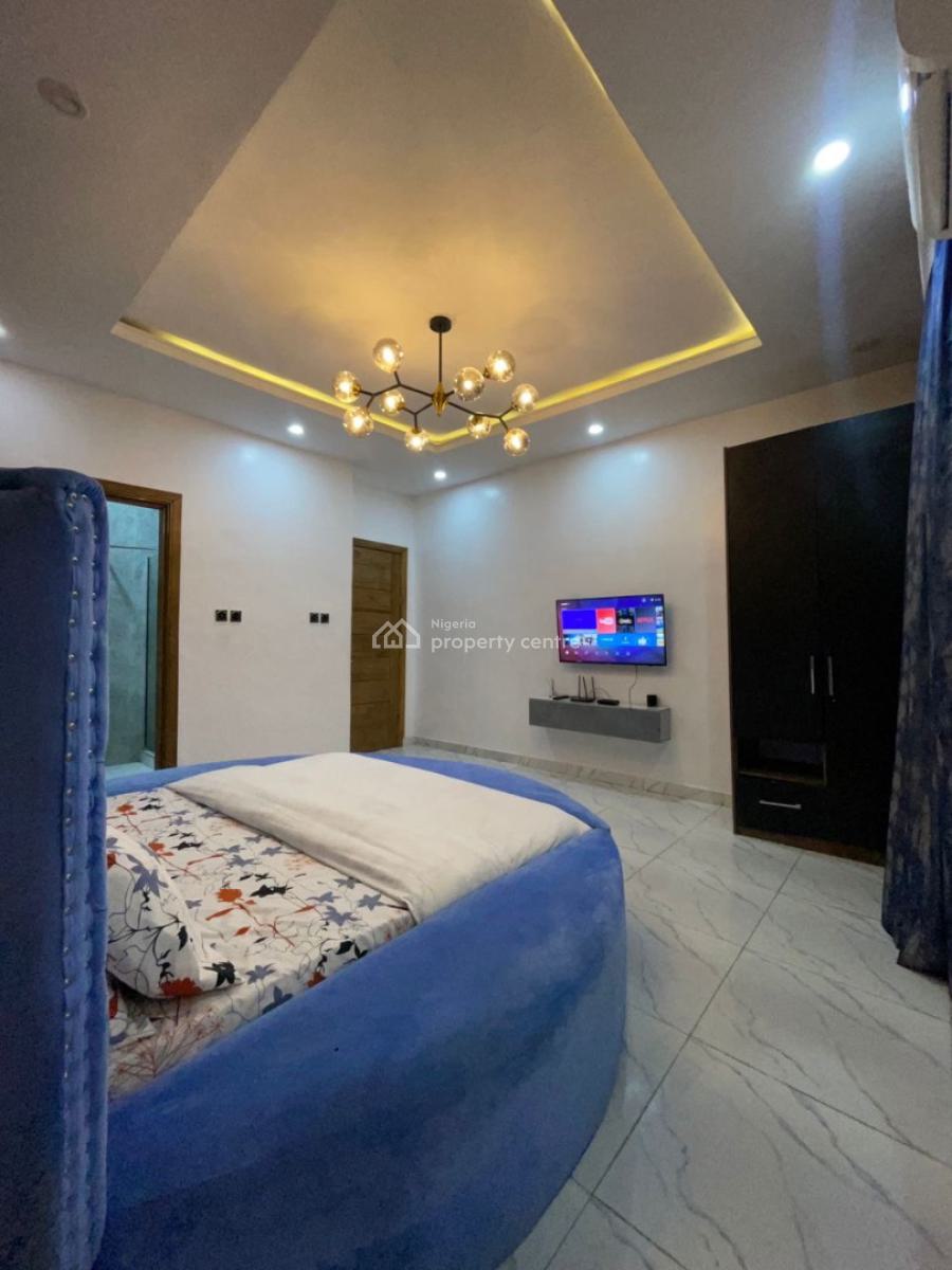 Luxury Fully Furnished 3 Bedroom Penthouse Apartment, Off Admiralty Road, Lekki Phase 1, Lekki, Lagos, Flat / Apartment for Rent