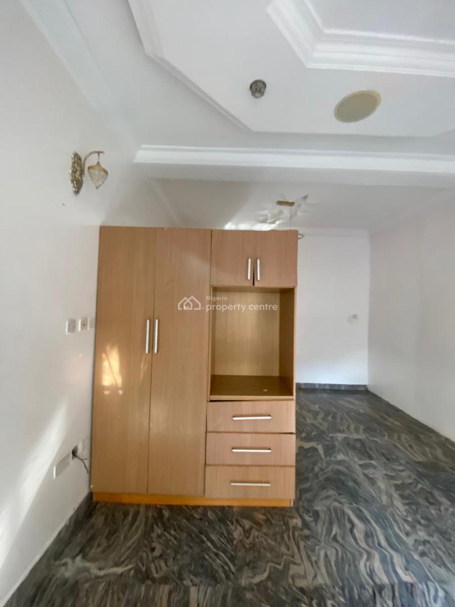 a Room Shared Apartment with Personal Kitchen, Bera Estate Chevron, Lekki, Lagos, Flat / Apartment for Rent