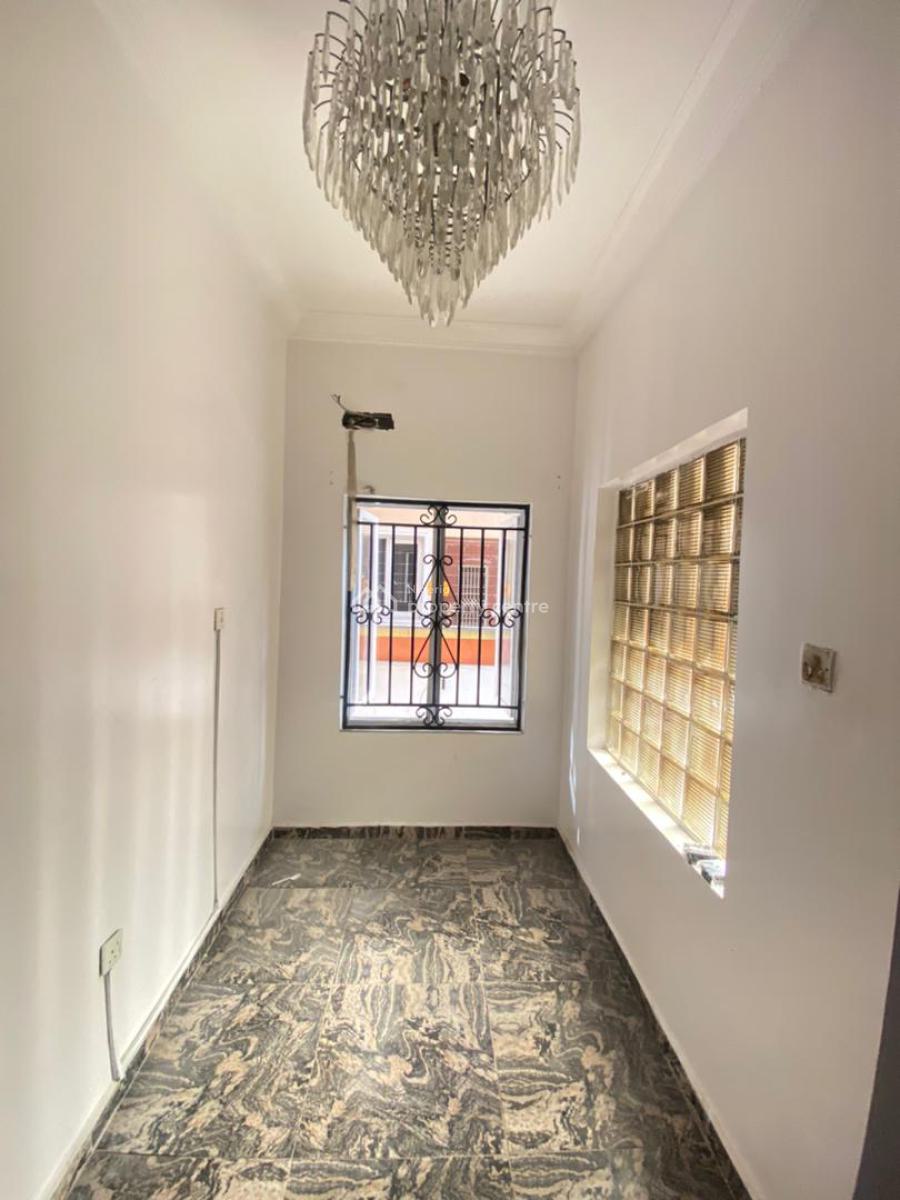 a Room Shared Apartment with Personal Kitchen, Bera Estate Chevron, Lekki, Lagos, Flat / Apartment for Rent