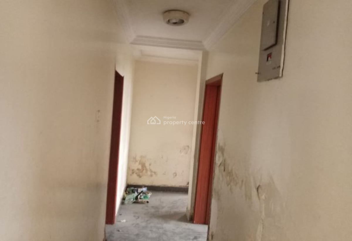 3 Bedroom Apartment, Akinola Cole Estate, Adeniyi Jones, Ikeja, Lagos, Flat / Apartment for Sale