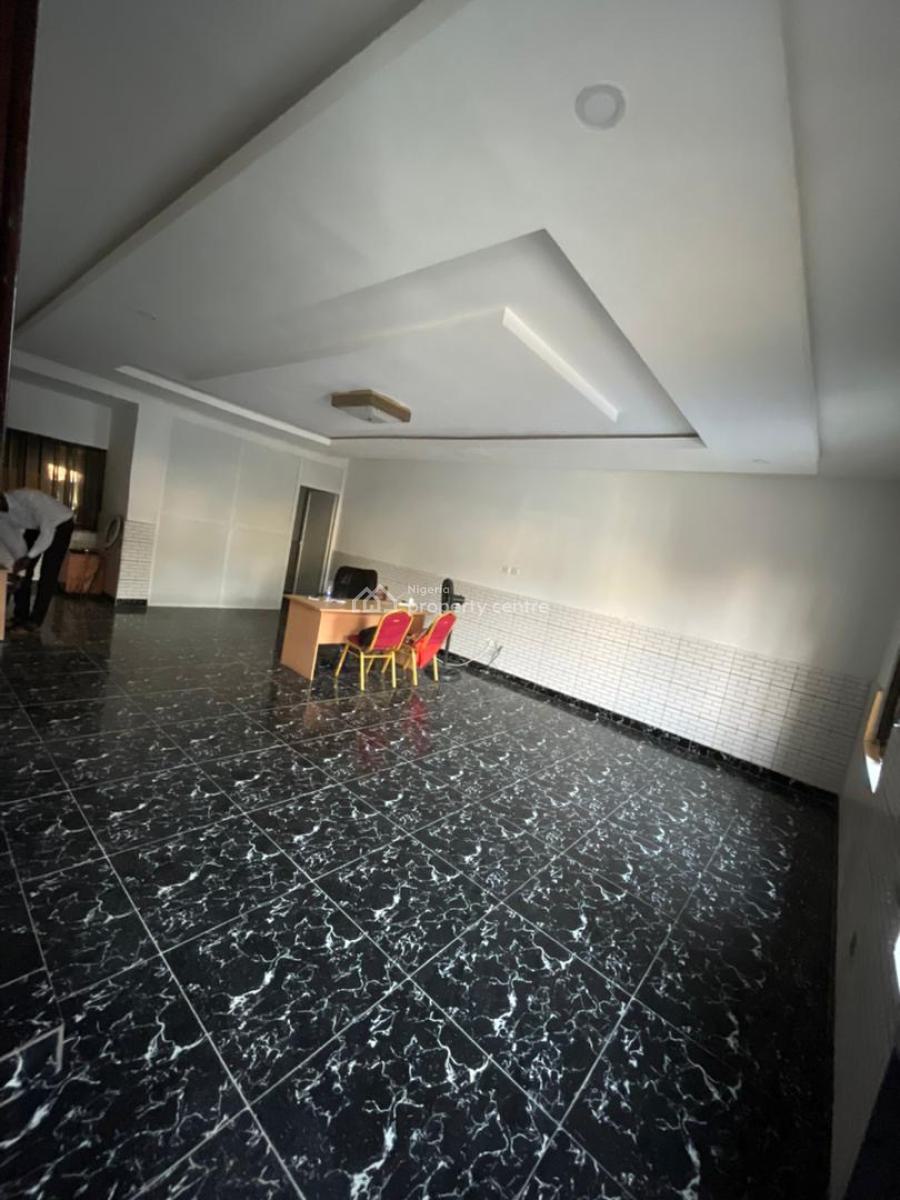 Serviced 3 Bedroom Apartment All Rooms En-suite, Lekki Phase 1, Lekki, Lagos, Flat / Apartment for Rent