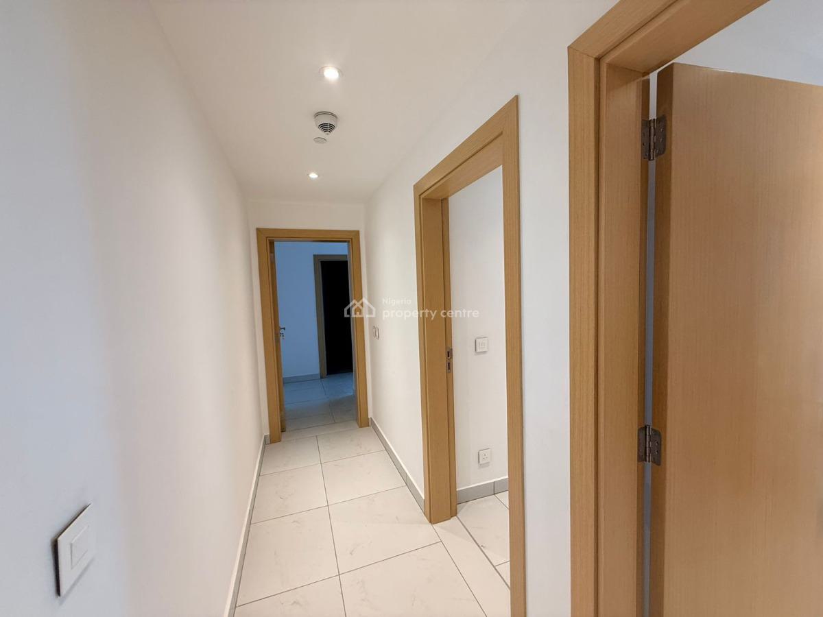 Perfectly Finished 3 Bedroom with Bq, Inbuilt Chiller, Fitted Kitchen, Victoria Island (vi), Lagos, Flat / Apartment for Rent