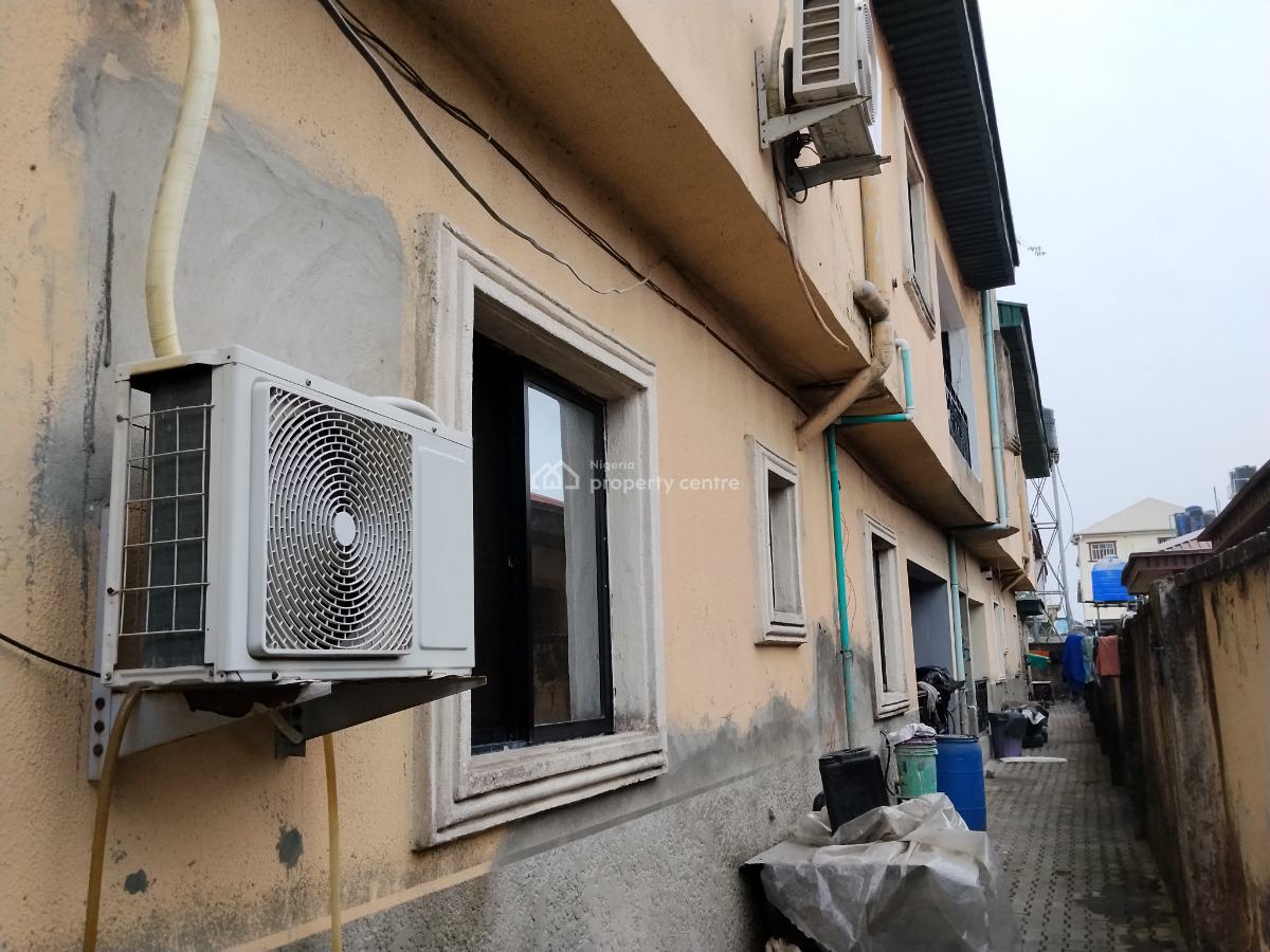 Well Maintained 4 Units 3 Bedroom Apartment, Fidiso Estate, Abijor, Lekki, Lagos, Block of Flats for Sale