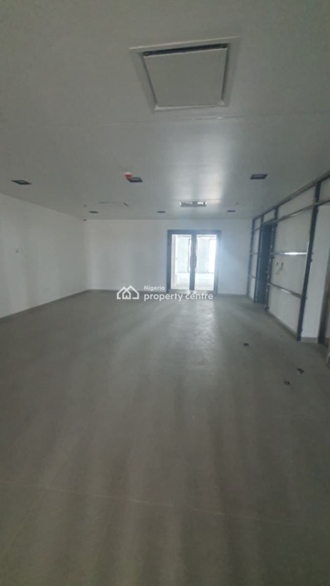 967sqm Office Space in Office Complex, Mobolaji Bank Anthony Way, Ikeja, Lagos, Plaza / Complex / Mall for Rent