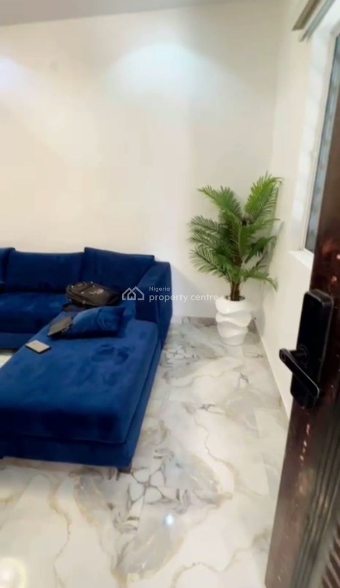 Spacious Standard 2 Bedroom Flats with Dinning Unit, Off Pedro Road, Shomolu, Lagos, Flat / Apartment for Rent