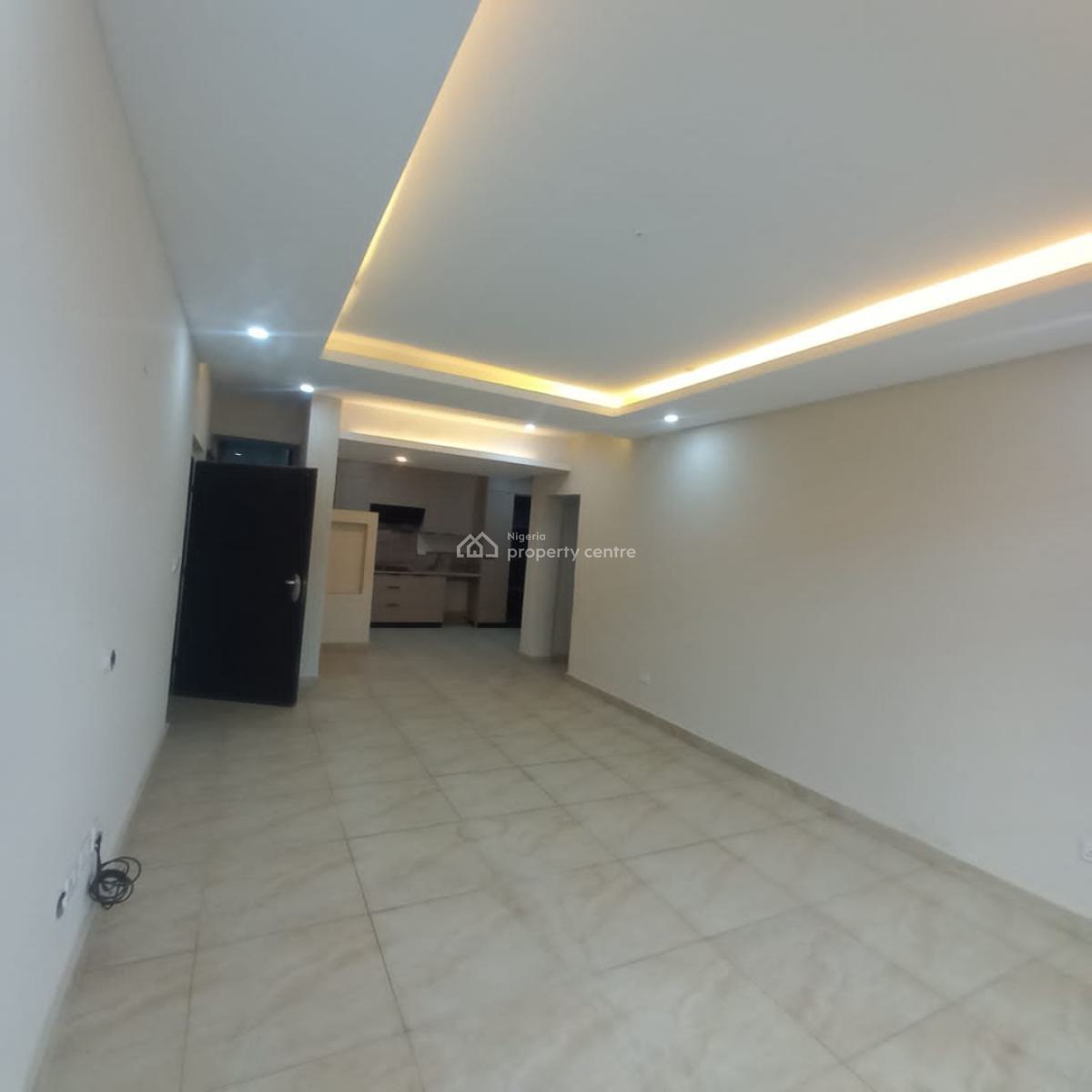 Service 3 Bedroom Apartment, Lekki Phase 1, Lekki, Lagos, Flat / Apartment for Sale