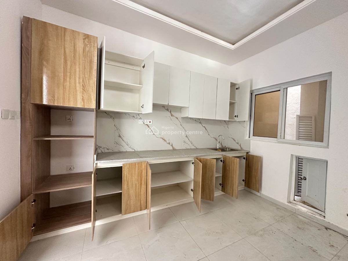 Cozy & Vibrant 3 Bedroom Apartment with an Elevator, Western Foreshore Estate, Osapa, Lekki, Lagos, Flat / Apartment for Sale