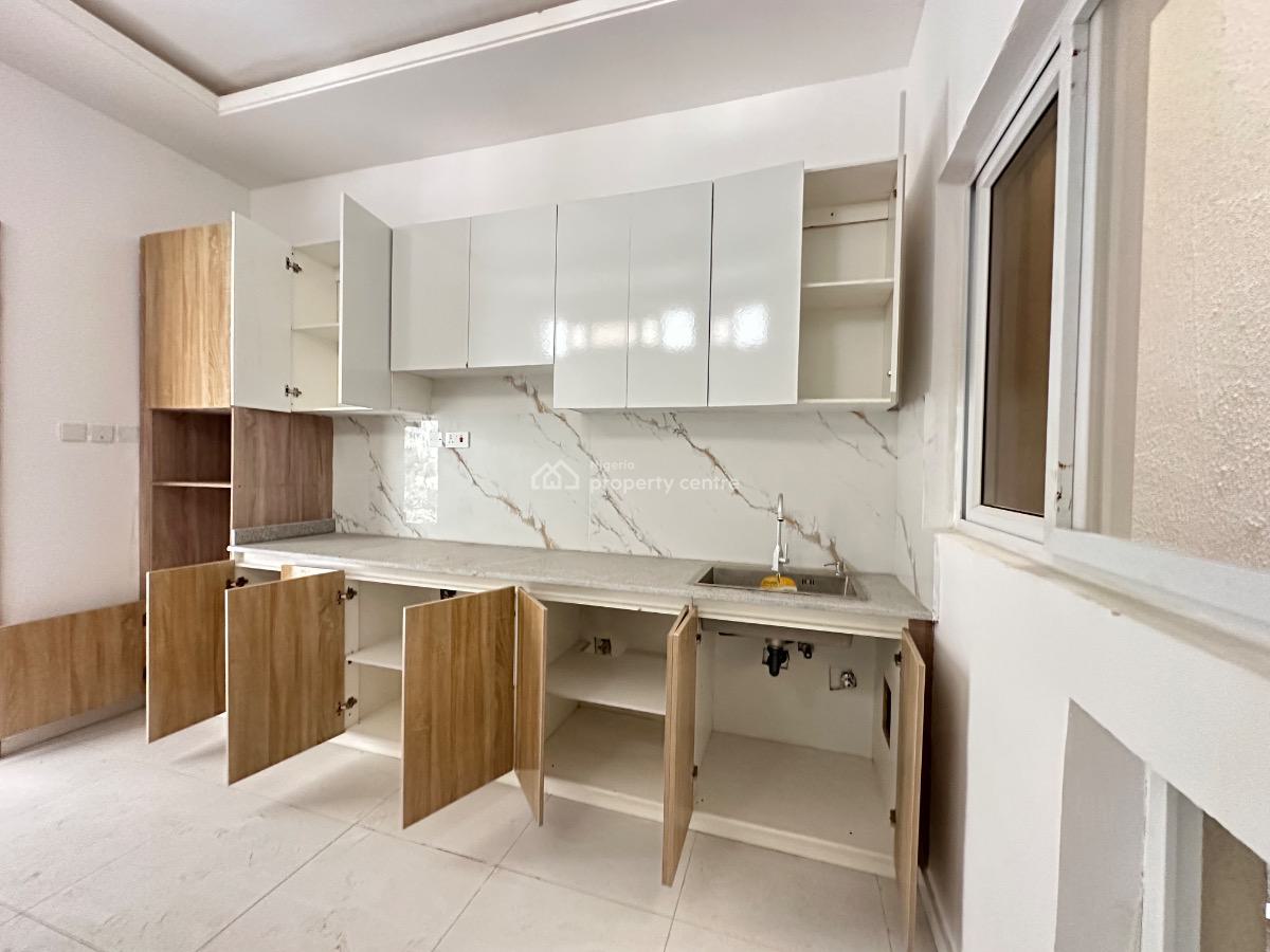 Cozy & Vibrant 3 Bedroom Apartment with an Elevator, Western Foreshore Estate, Osapa, Lekki, Lagos, Flat / Apartment for Sale