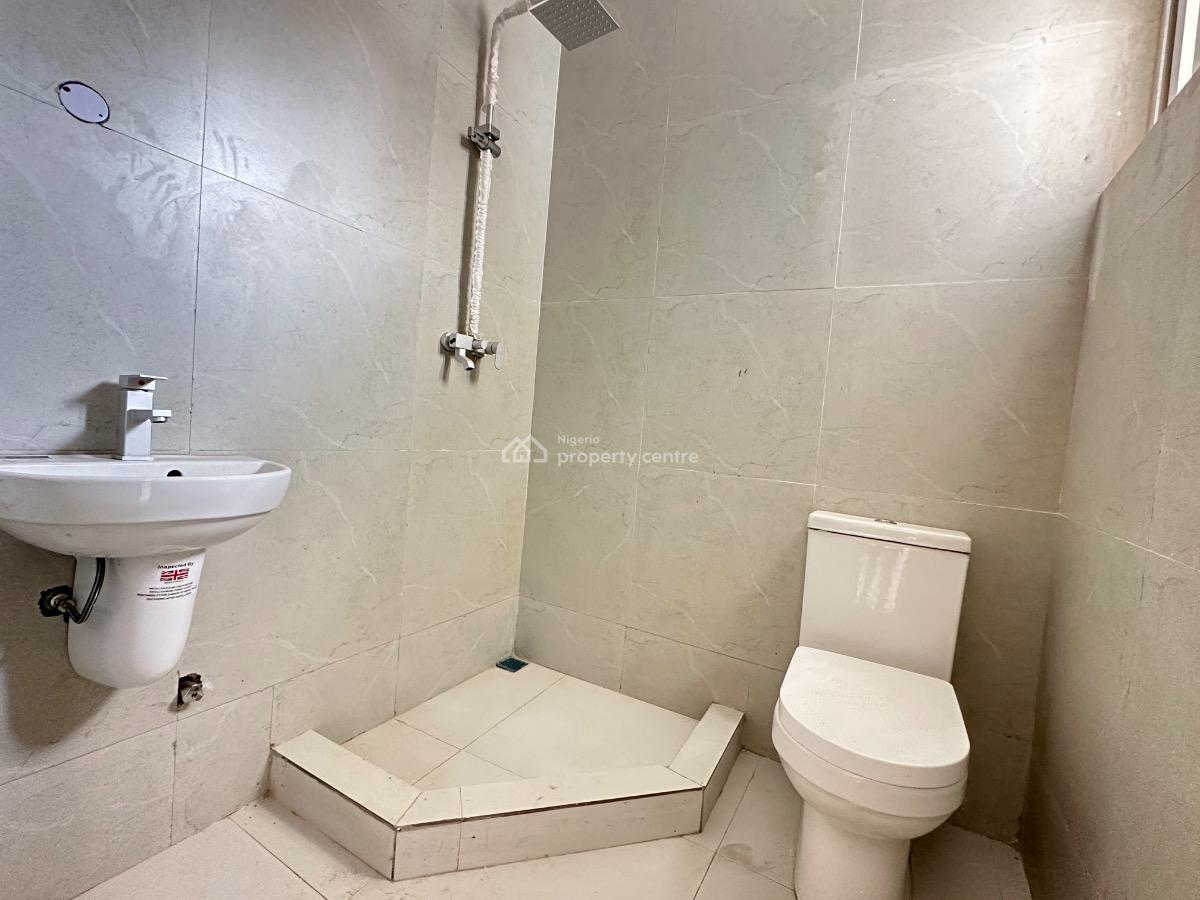 Cozy & Vibrant 3 Bedroom Apartment with an Elevator, Western Foreshore Estate, Osapa, Lekki, Lagos, Flat / Apartment for Sale