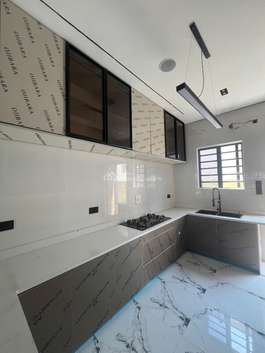 Lovely 4 Bedroom Terrace  with Amazing Facilities, Lekki Phase 1, Lekki, Lagos, Terraced Duplex for Sale