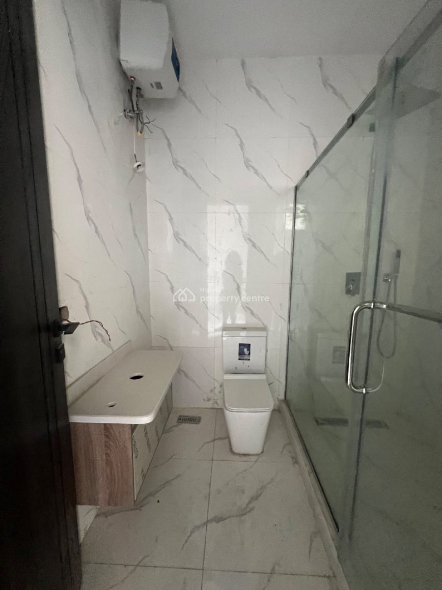 Lovely 4 Bedroom Terrace  with Amazing Facilities, Lekki Phase 1, Lekki, Lagos, Terraced Duplex for Sale