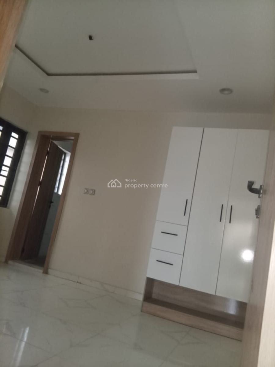 Massively New 3 Bedrooms Flat Upstairs, Avocado Estate Abijo Gra, Sangotedo, Ajah, Lagos, Flat / Apartment for Rent