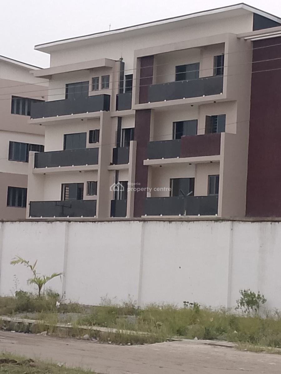 Massively New 3 Bedrooms Flat, Upstairs, Avocado Estate, Abijo Gra, Sangotedo, Ajah, Lagos, Flat / Apartment for Rent