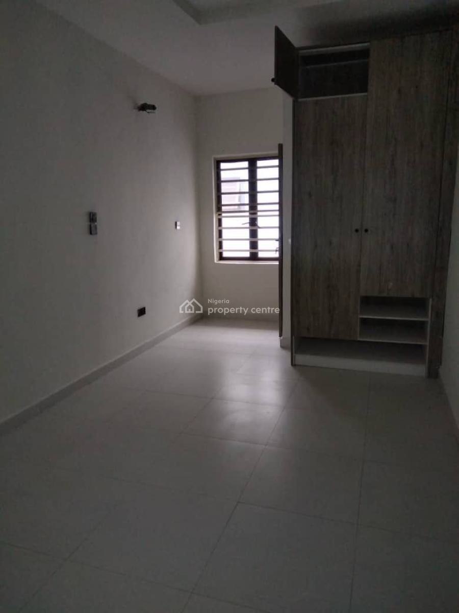Serviced Room to Share Kitchen and Parlour, Victoria Bay 1,royal Pine Gate 1,orchid Road, Lekki, Lagos, Self Contain (single Rooms) for Rent