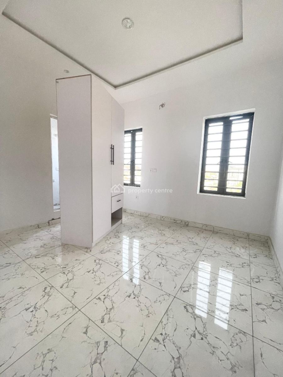 Own a Smart Luxury 3 Apartment, Mobile Road, Ilashe, Lagos, Flat / Apartment for Sale