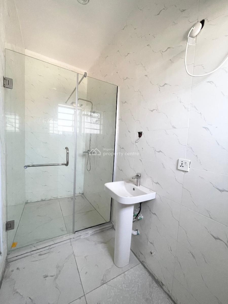 Own a Smart Luxury 3 Apartment, Mobile Road, Ilashe, Lagos, Flat / Apartment for Sale