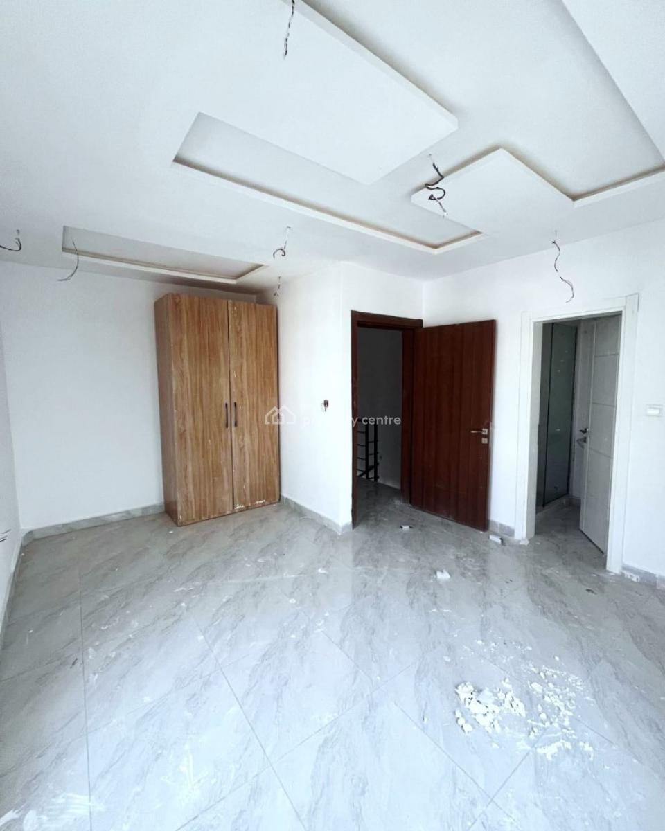 2 Bedroom Maisonette, Lekki Phase 1, Lekki, Lagos, Terraced Duplex for Sale