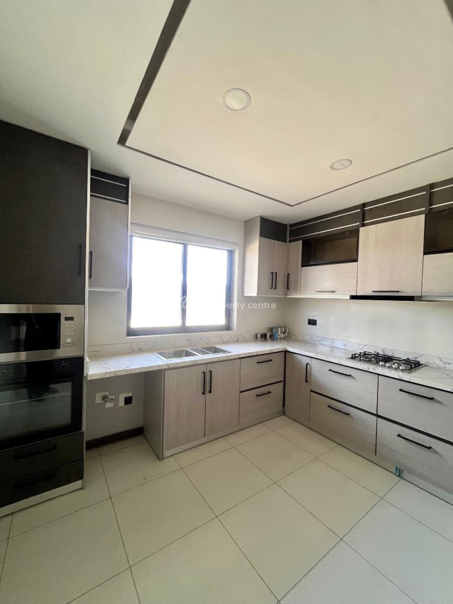 Well Finished 4 Bedroom Terrace Duplex in a Secured Estate, Lekki Phase 1, Lekki, Lagos, Terraced Duplex for Sale