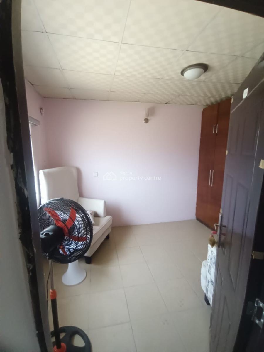 Single Room Self-contained in a Shared Apartment, Orchid Road, Ikota, Lekki, Lagos, Self Contain (single Rooms) for Rent