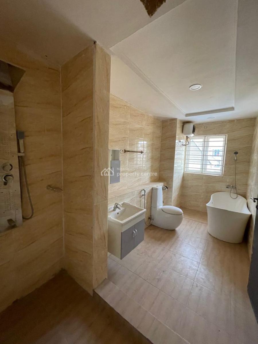 Luxury 4-bedroom Terrace Duplex, Guzape District, Abuja, Terraced Duplex for Sale